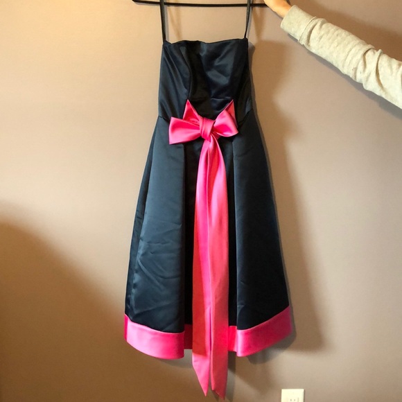 Homecoming dresses - Picture 1 of 5